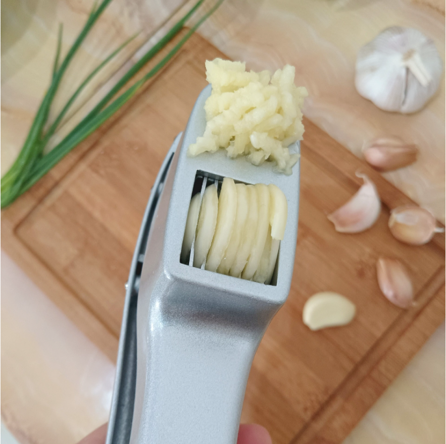 2-in-1 Manual Garlic Slicer & Crusher